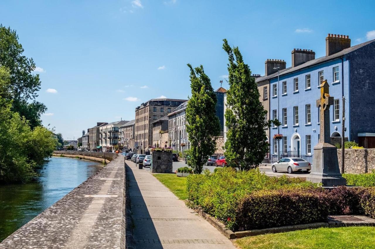 Befani's Mediterranean Restaurant & Townhouse Clonmel Bagian luar foto
